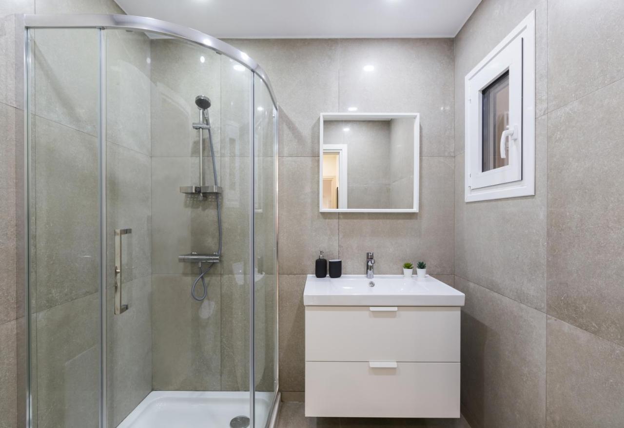 Effie'S Cozy Beach Front Apartment Rethymno  Екстер'єр фото