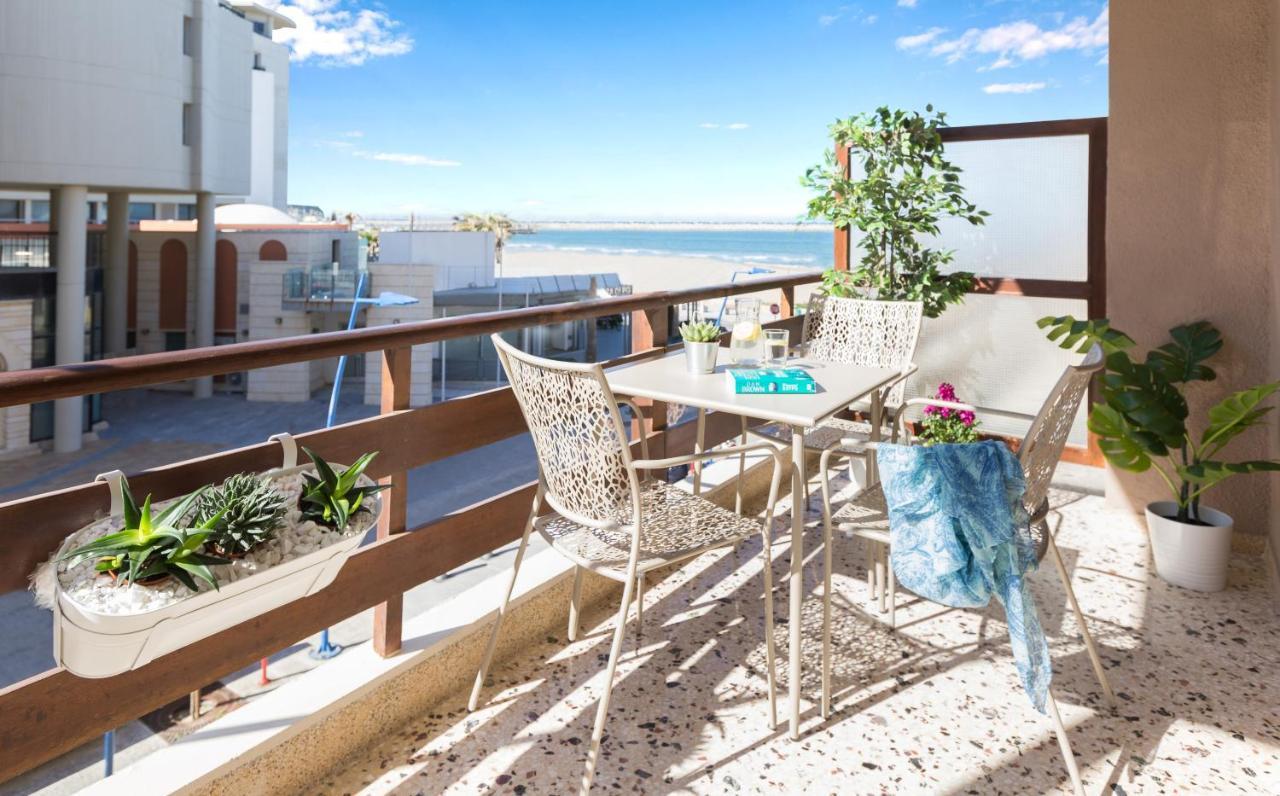 Effie'S Cozy Beach Front Apartment Rethymno  Екстер'єр фото